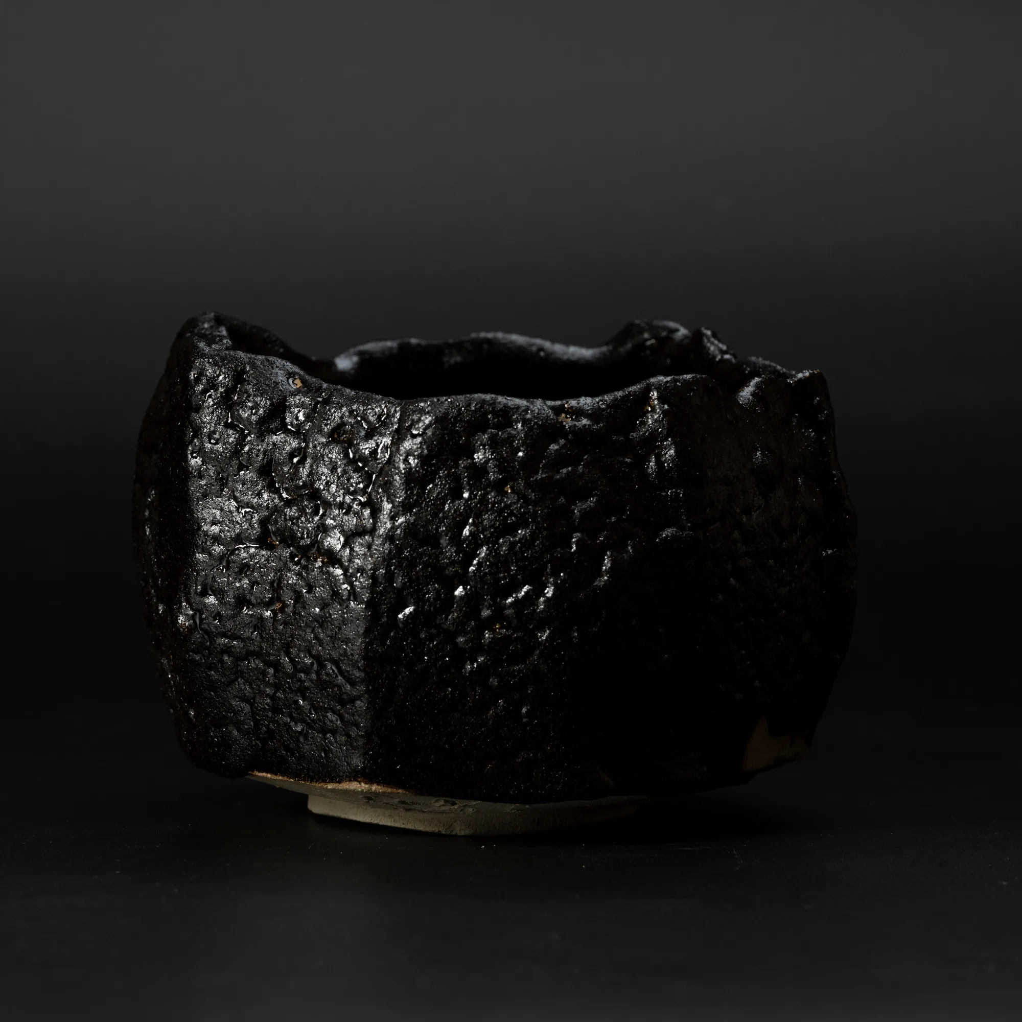 瀬戸黒の茶盌